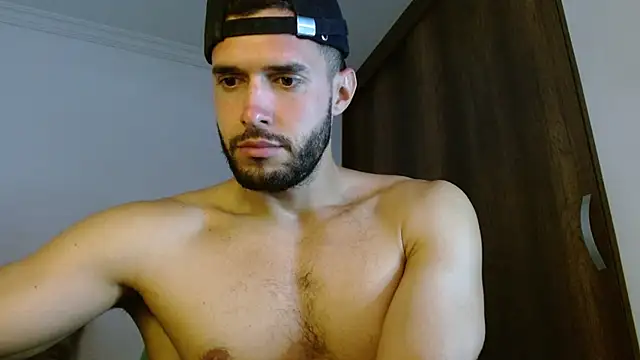 Snapshot of Noah_jhonsonn chatting on April 28, 4:12 pm Noah jhonsonn online show from April 28, 4:12 pm