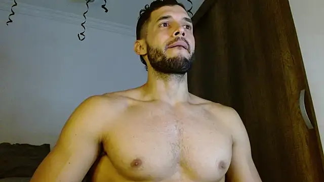 Snapshot of Noah_jhonsonn chatting on July 4, 11:49 am Noah jhonsonn online show from July 4, 11:49 am