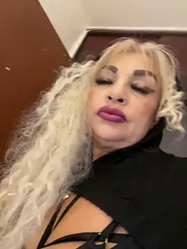 scarlett sexx69 online show from November 10, 11:31 am