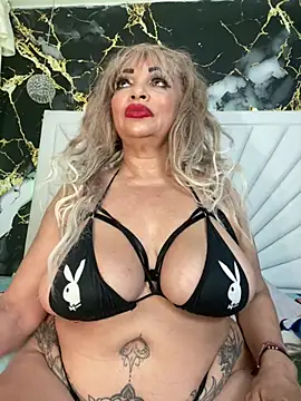 Snapshot of scarlett_sexx69 chatting on July 3, 11:49 am scarlett sexx69 online show from July 3, 11:49 am