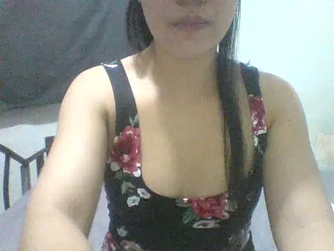 Snapshot of spankmybootyxxx chatting on October 4, 10:08 pm spankmybootyxxx online show from October 4, 10:08 pm