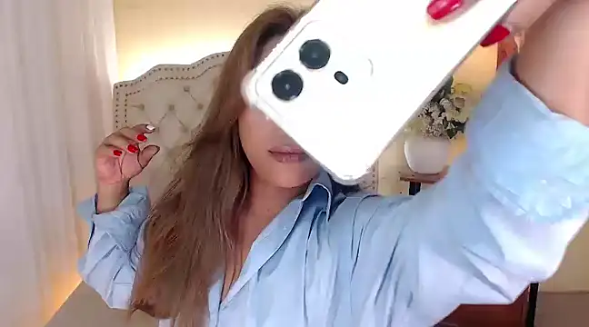 Snapshot of DreamLADYBOY chatting on January 3, 1:16 am DreamLADYBOY online show from January 3, 1:16 am