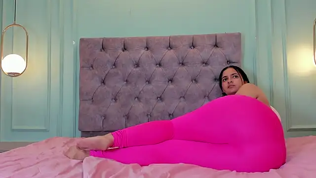 Snapshot of kathe_hot chatting on February 25, 1:20 am kathe hot online show from February 25, 1:20 am