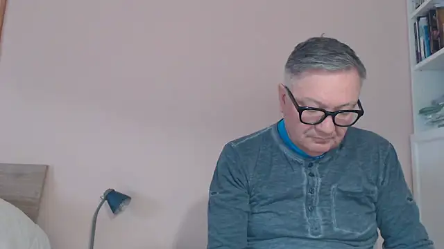 YOU6me online show from April 16, 9:43 am