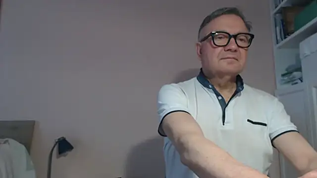 YOU6me online show from June 3, 2:33 pm