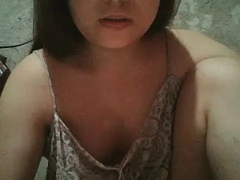 Beatrice143 online show from December 16, 1:31 am