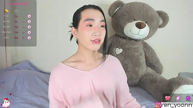 Snapshot of Ren_yoon chatting on October 18, 4:37 am Ren yoon online show from October 18, 4:37 am