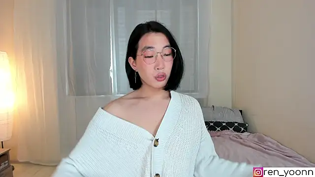 Ren yoon online show from April 10, 2:11 pm