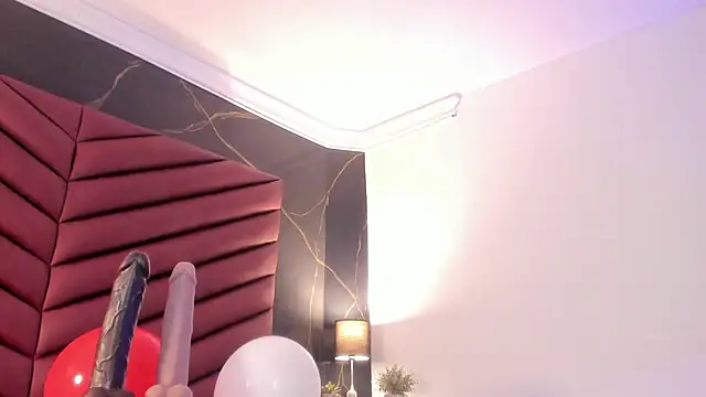 Snapshot of ValerySex_ chatting on February 13, 7:21 pm ValerySex online show from February 13, 7:21 pm