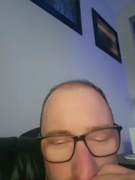 gdawg78 online show from September 29, 7:51 pm