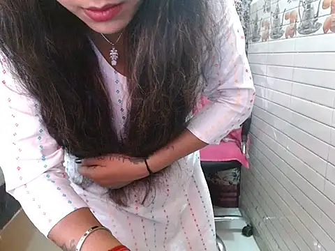 LovingPihu online show from March 30, 6:03 am