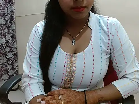 LovingPihu online show from April 14, 5:13 am