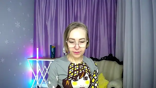 Snapshot of queen_a_n_i chatting on November 16, 11:38 am queen a n i online show from November 16, 11:38 am