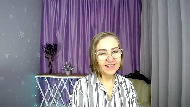 queen a n i online show from March 11, 8:09 am