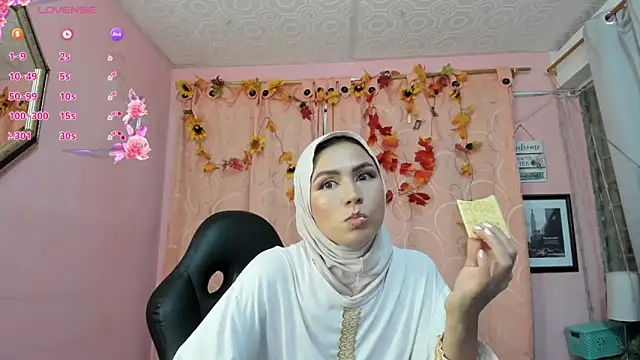 Snapshot of DarshaKhemu chatting on December 19, 9:22 pm DarshaKhemu online show from December 19, 9:22 pm