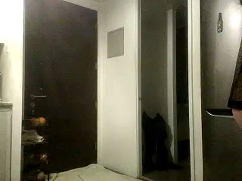 Snapshot of PenelopeSx chatting on October 5, 5:17 am PenelopeSx online show from October 5, 5:17 am