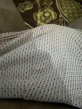 HHHHHxxn online show from April 5, 9:45 pm