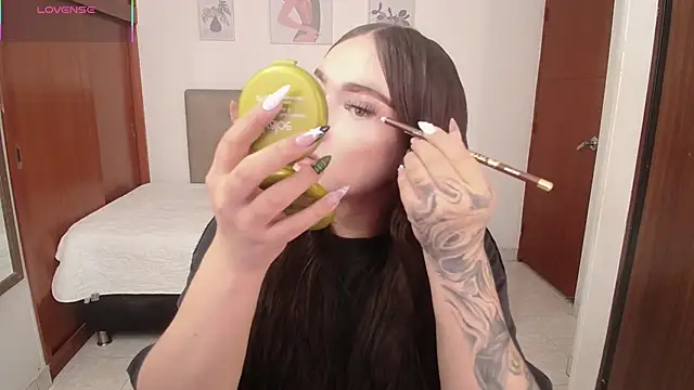 Miley Baker online show from January 14, 2:33 pm