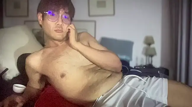 Snapshot of ThaiHairryGuy chatting on February 7, 2:04 pm ThaiHairryGuy online show from February 7, 2:04 pm