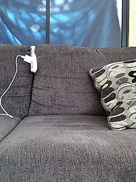 Yanwoods420 online show from June 30, 12:50 pm