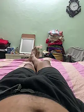 Snapshot of lovelyfvcker chatting on April 18, 8:42 pm lovelyfvcker online show from April 18, 8:42 pm
