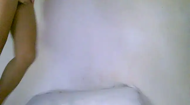 Snapshot of h0ney_lips chatting on February 19, 5:38 am h0ney lips online show from February 19, 5:38 am