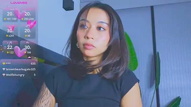 Mia Tin online show from September 18, 2:52 pm