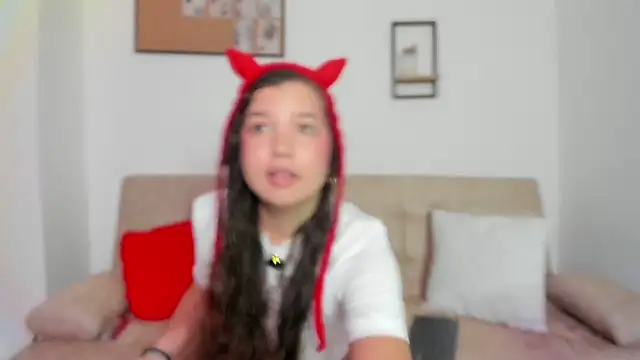 BUUNNY BELLA online show from March 22, 10:13 pm