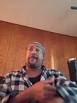 Snapshot of Tez44 chatting on November 21, 8:18 pm Tez44 online show from November 21, 8:18 pm