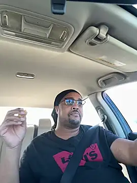 Snapshot of Tez44 chatting on February 3, 5:40 pm Tez44 online show from February 3, 5:40 pm