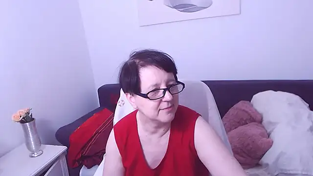 Snapshot of ChristaRose chatting on June 14, 4:31 pm ChristaRose online show from June 14, 4:31 pm