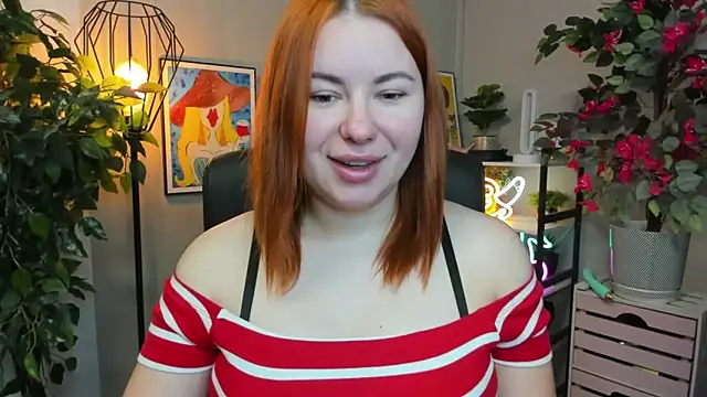 LAYLAxSTAR online show from November 14, 7:29 am