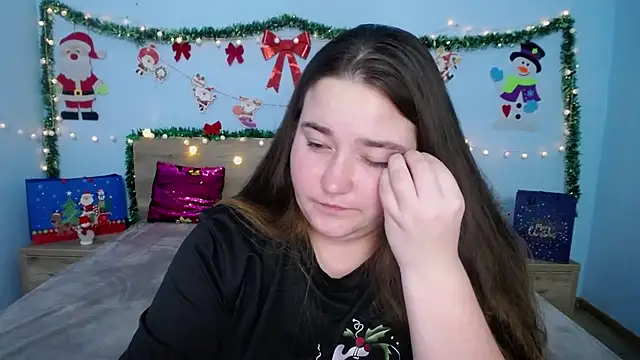 Snapshot of XX_Daniella_XX chatting on December 13, 2:32 am XX Daniella XX online show from December 13, 2:32 am