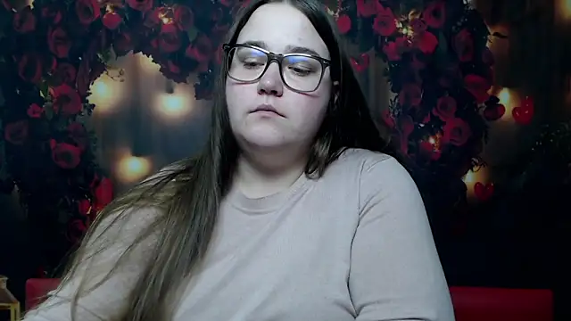 Snapshot of XX_Daniella_XX chatting on February 13, 4:39 pm XX Daniella XX online show from February 13, 4:39 pm