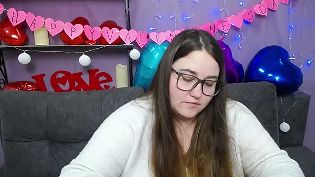Snapshot of XX_Daniella_XX chatting on February 15, 4:14 am XX Daniella XX online show from February 15, 4:14 am