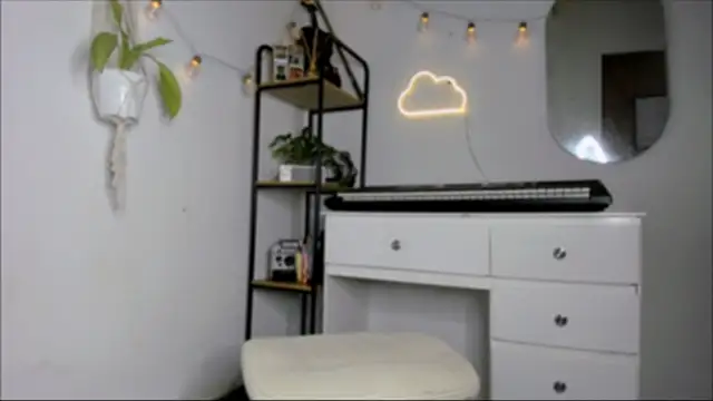 susy angel online show from January 12, 5:56 am