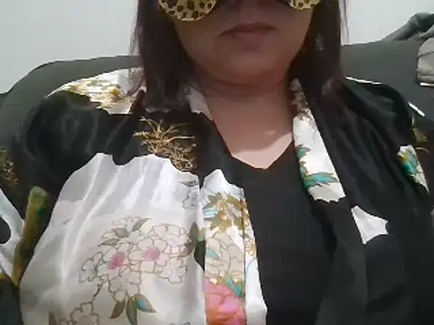 Snapshot of Mayallasexy chatting on December 9, 2:56 am Mayallasexy online show from December 9, 2:56 am