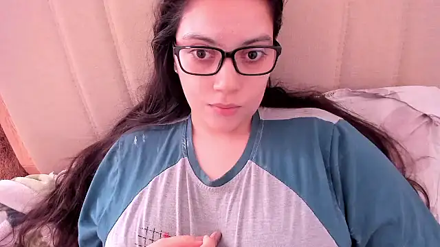 roniewester online show from April 11, 2:43 pm