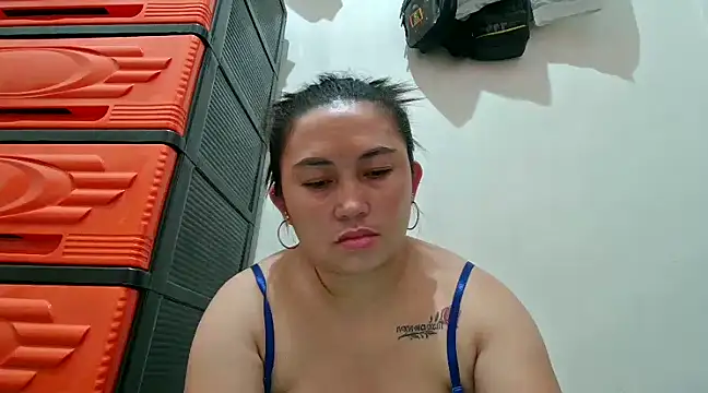 LalaiAsian online show from February 16, 9:38 pm