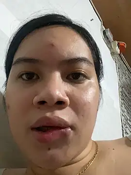 Snapshot of Hebefemme chatting on March 7, 1:40 pm Hebefemme online show from March 7, 1:40 pm