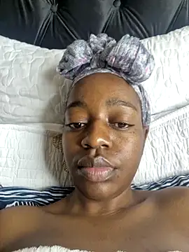 Snapshot of Sexynaughty_Gal chatting on December 14, 10:14 pm Sexynaughty Gal online show from December 14, 10:14 pm