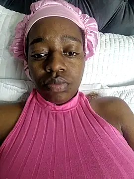 Snapshot of Sexynaughty_Gal chatting on December 21, 9:11 pm Sexynaughty Gal online show from December 21, 9:11 pm