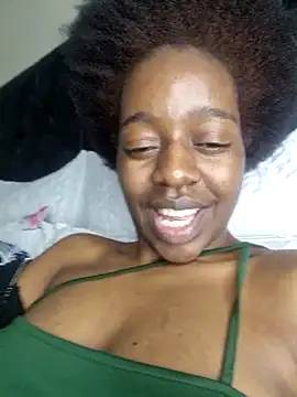 Snapshot of Sexynaughty_Gal chatting on December 23, 12:41 am Sexynaughty Gal online show from December 23, 12:41 am