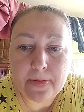 Snapshot of Rini333 chatting on April 26, 7:17 am Rini333 online show from April 26, 7:17 am
