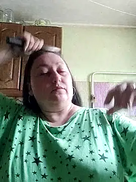 Snapshot of Rini333 chatting on May 16, 10:01 am Rini333 online show from May 16, 10:01 am