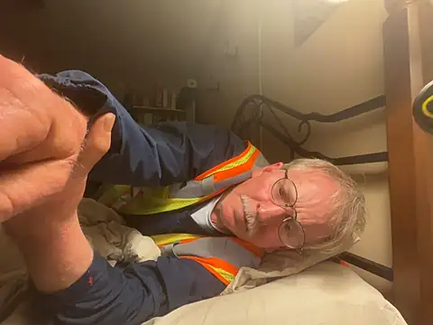 jck1m0t online show from February 17, 1:13 am