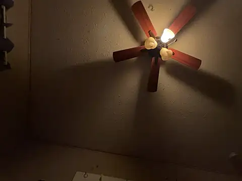 jck1m0t online show from March 3, 11:43 pm