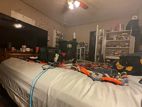 jck1m0t online show from April 13, 7:14 am