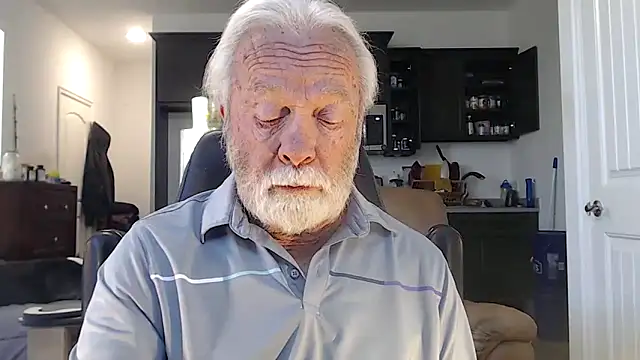 Snapshot of rockpoint69 chatting on December 20, 2:05 pm rockpoint69 online show from December 20, 2:05 pm