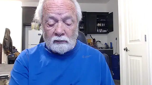 Snapshot of rockpoint69 chatting on December 22, 11:11 am rockpoint69 online show from December 22, 11:11 am